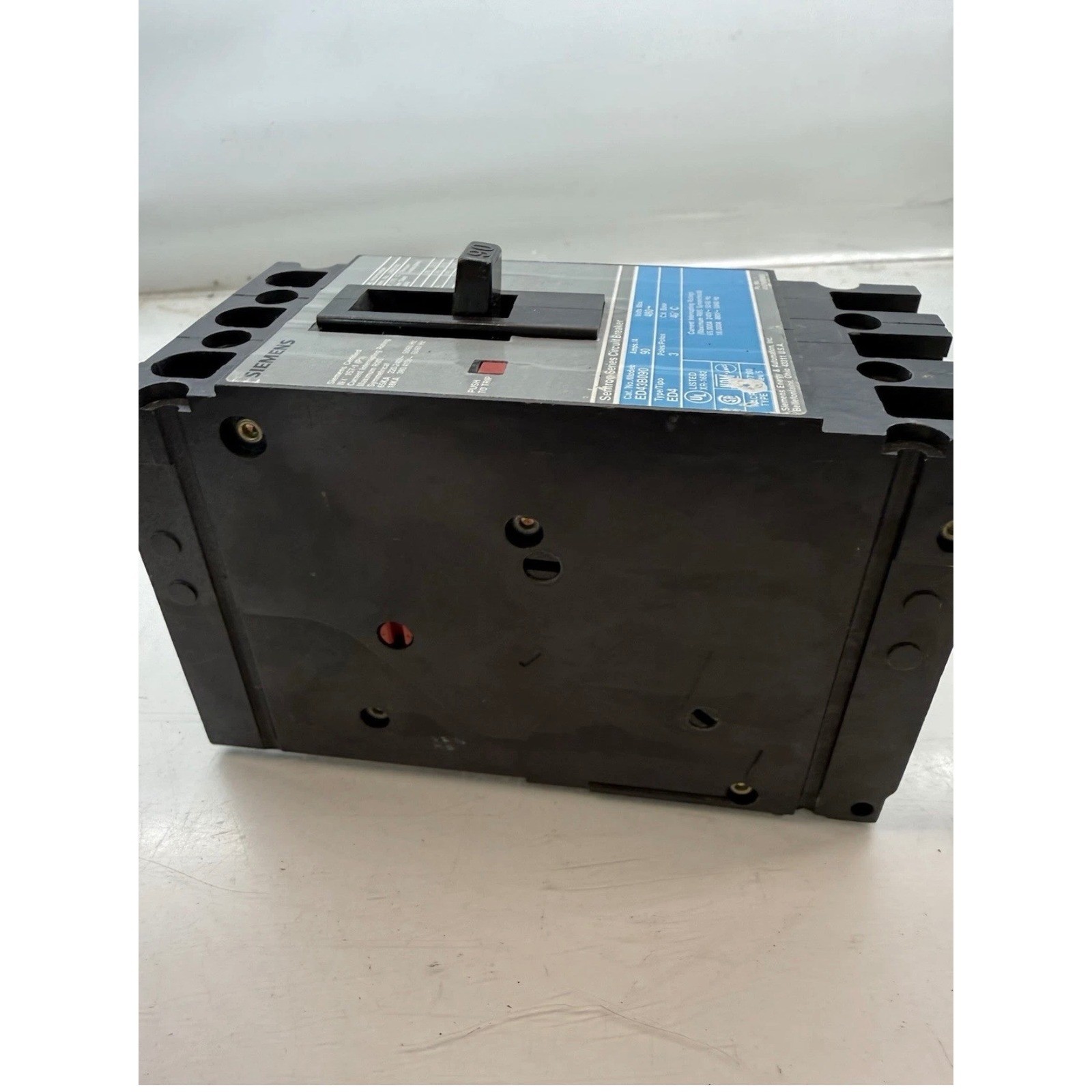 Siemens Sentron ED43B090 Circuit Breaker 3 Pole 90A 480V Black Excellent ED4
