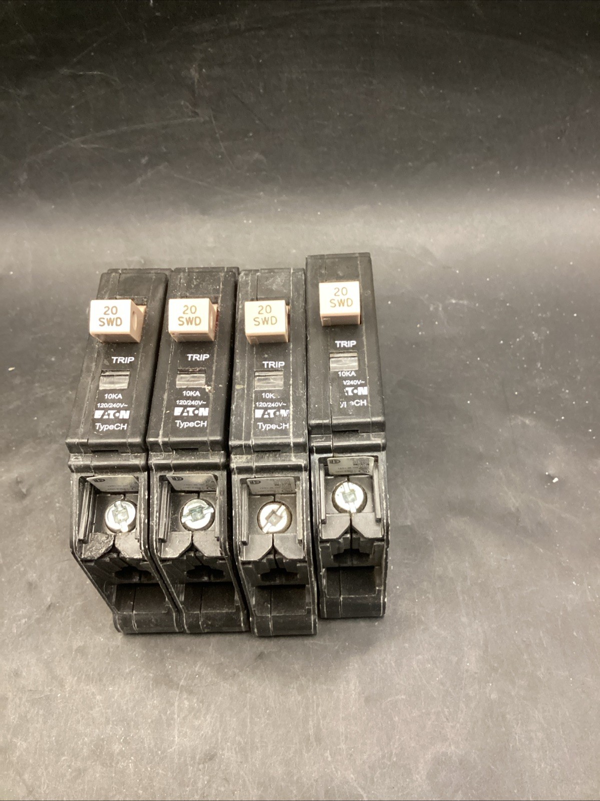 Lot Of 4 Cutler-Hammer CH120 20 Amp 1 Pole Circuit Breaker Plastic Feet Used