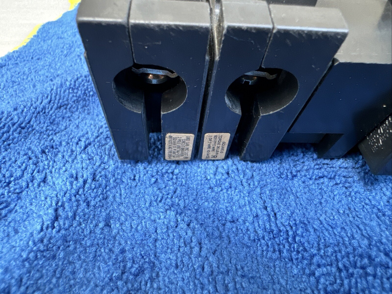 Square D EHB24020PL 20 Amp 2 Pole Circuit Breaker 277 VAC EHB Power Link.