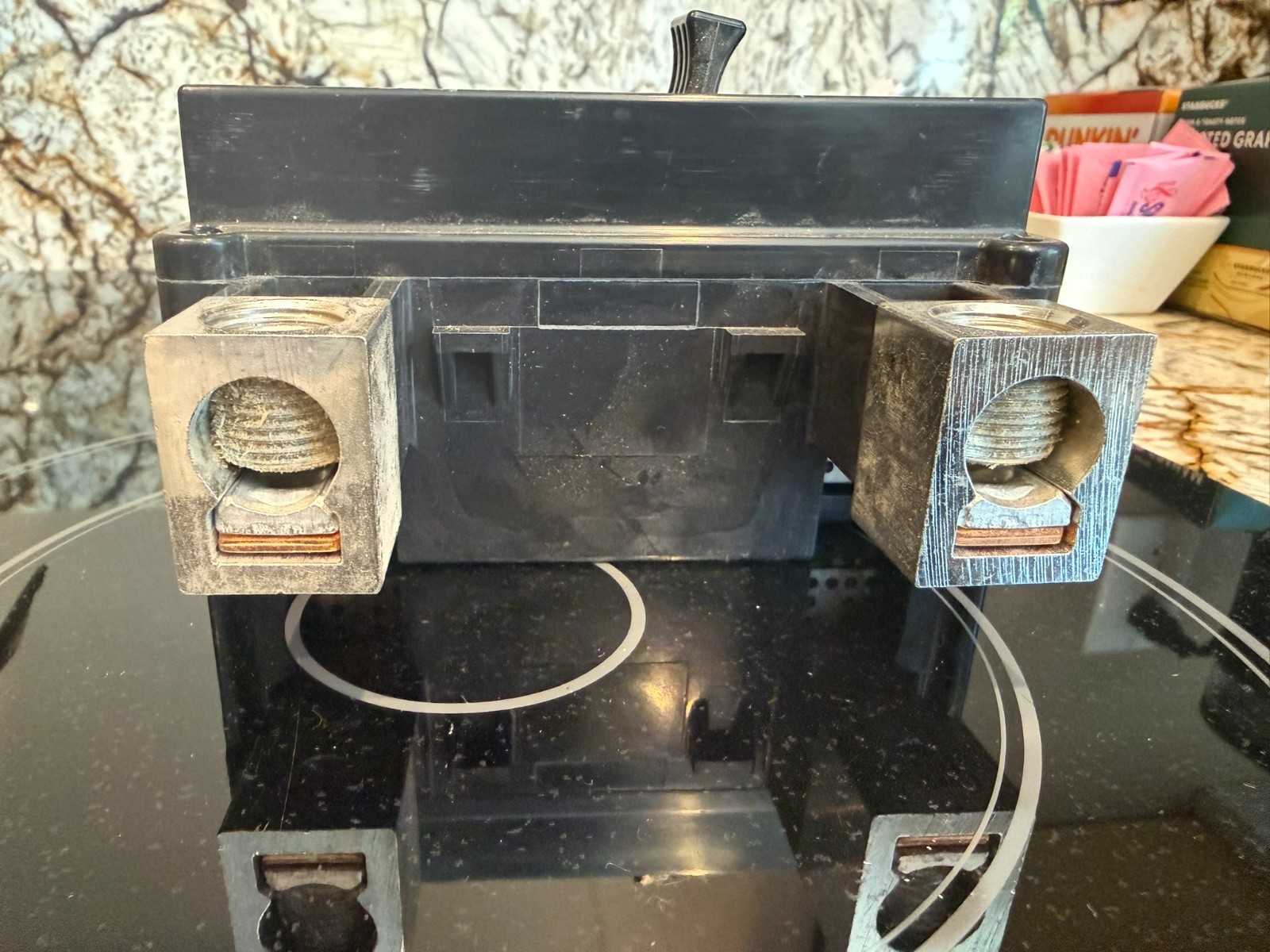 Square D QOM2150VH 150 Amp Main Circuit Breaker for QO and Homeline Load Centers