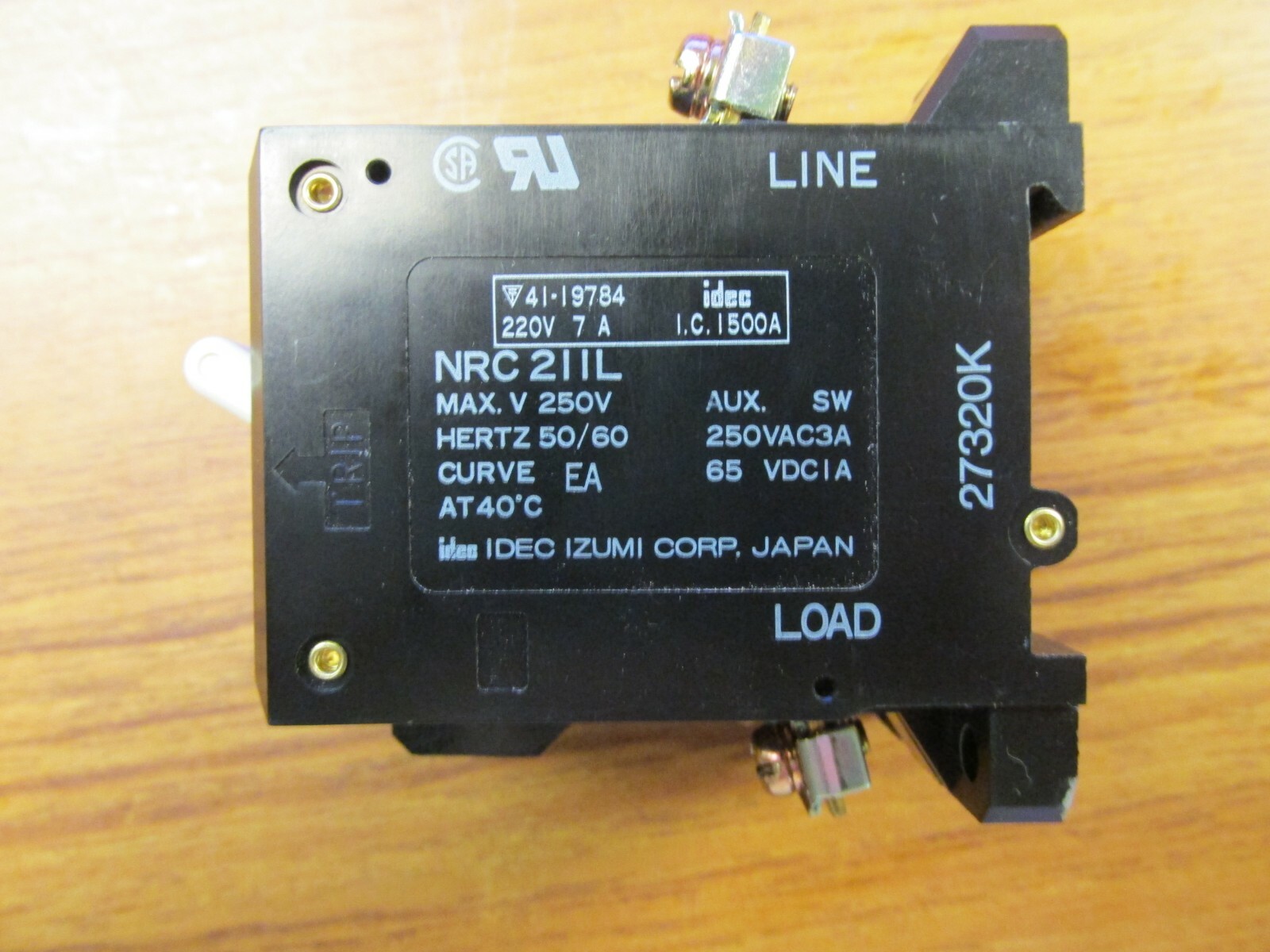 NEW.. IDEC CIRCUIT PROTECTOR 7A FRAME 30A, CAT# NRC211L-7AAA … YG-06