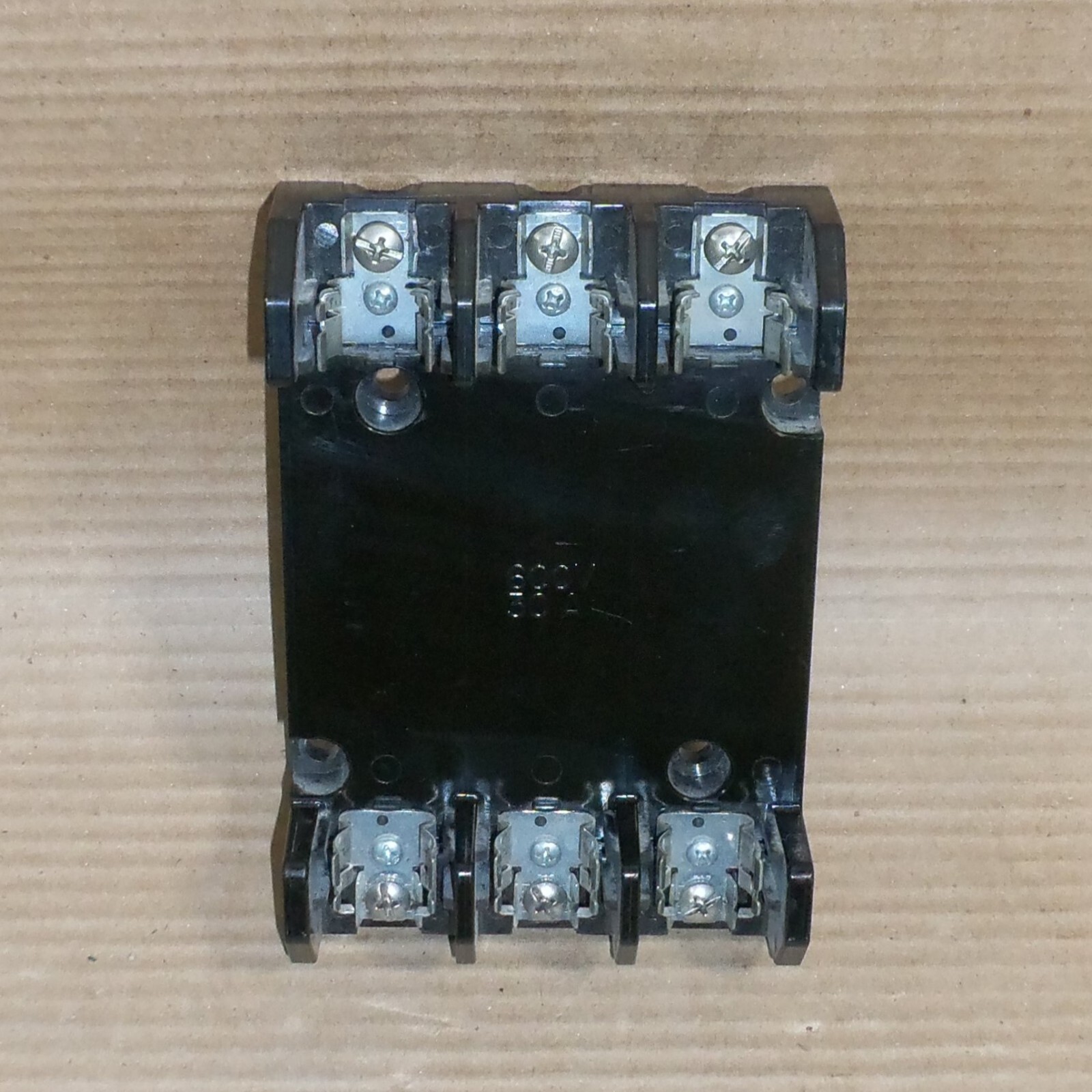 LITTELFUSE LH60030-3S FUSE BLOCK 600V 30A 10AWG CU 25 10,000AMP RMS SYM RATING