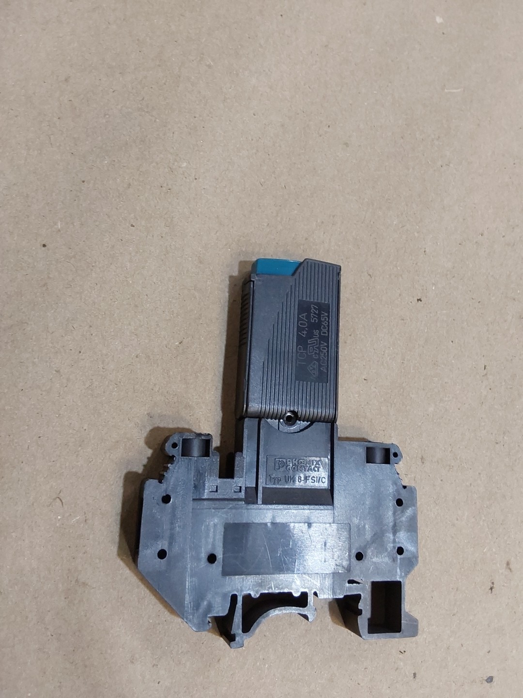 UK 6-FSI-C With TCP 4.0A Phoenix Contact Circuit Breaker Protector TCP 4A *