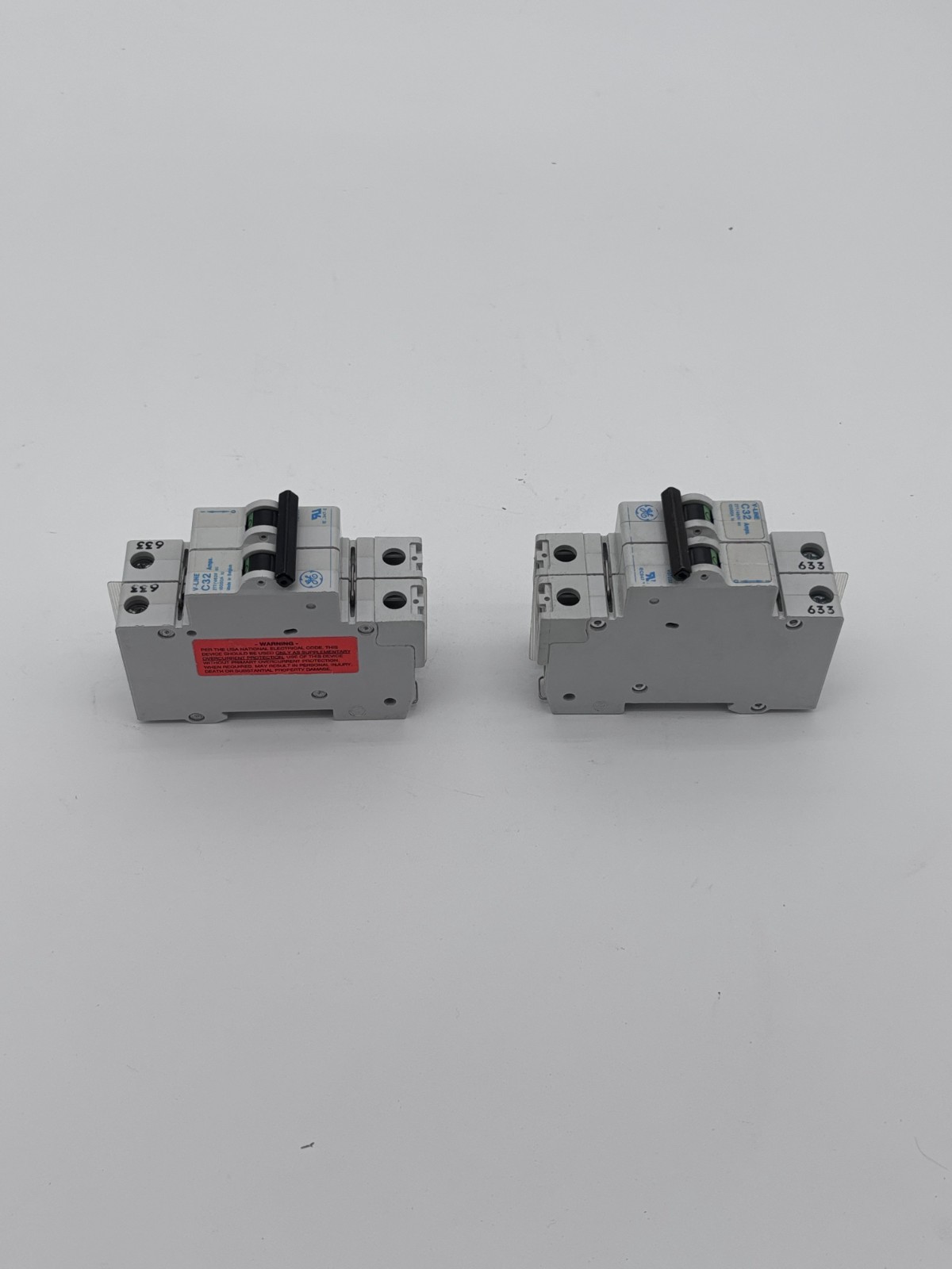 Lot of 2) GE V-LINE C-32 32A Din Rail Mount Circuit Breaker 277/480V