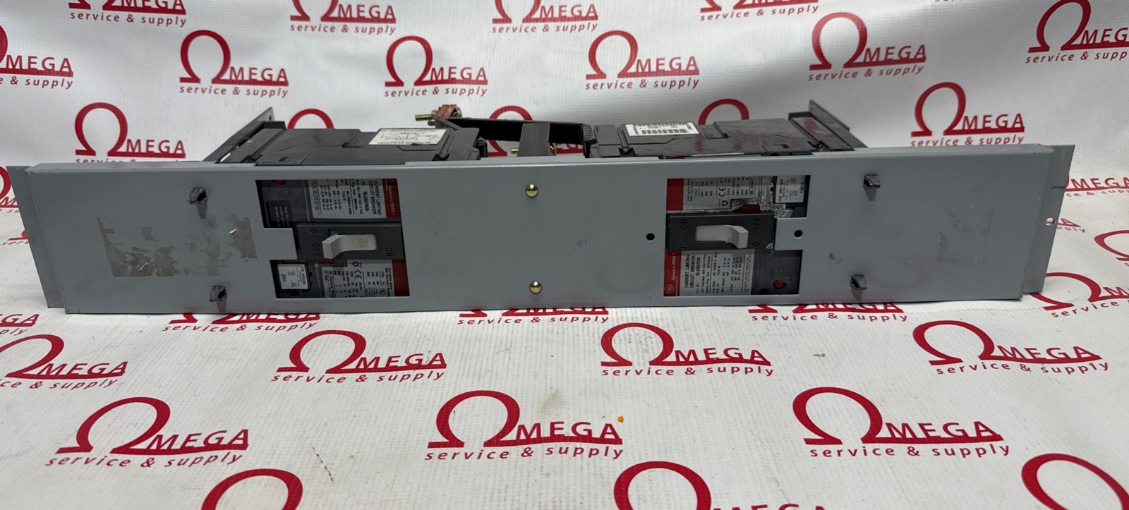 GE SELA36AI0150-100a Trip/SELA36AT0030-24a Circuit Breaker W/ Mount