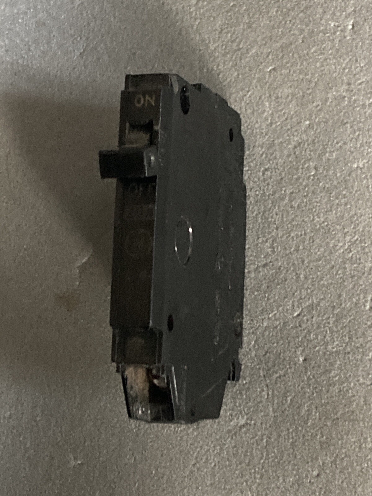 GE – THQP120- 20A – 1 Pole – Thin Style – 120/240V – 10kAIC – Q-Line