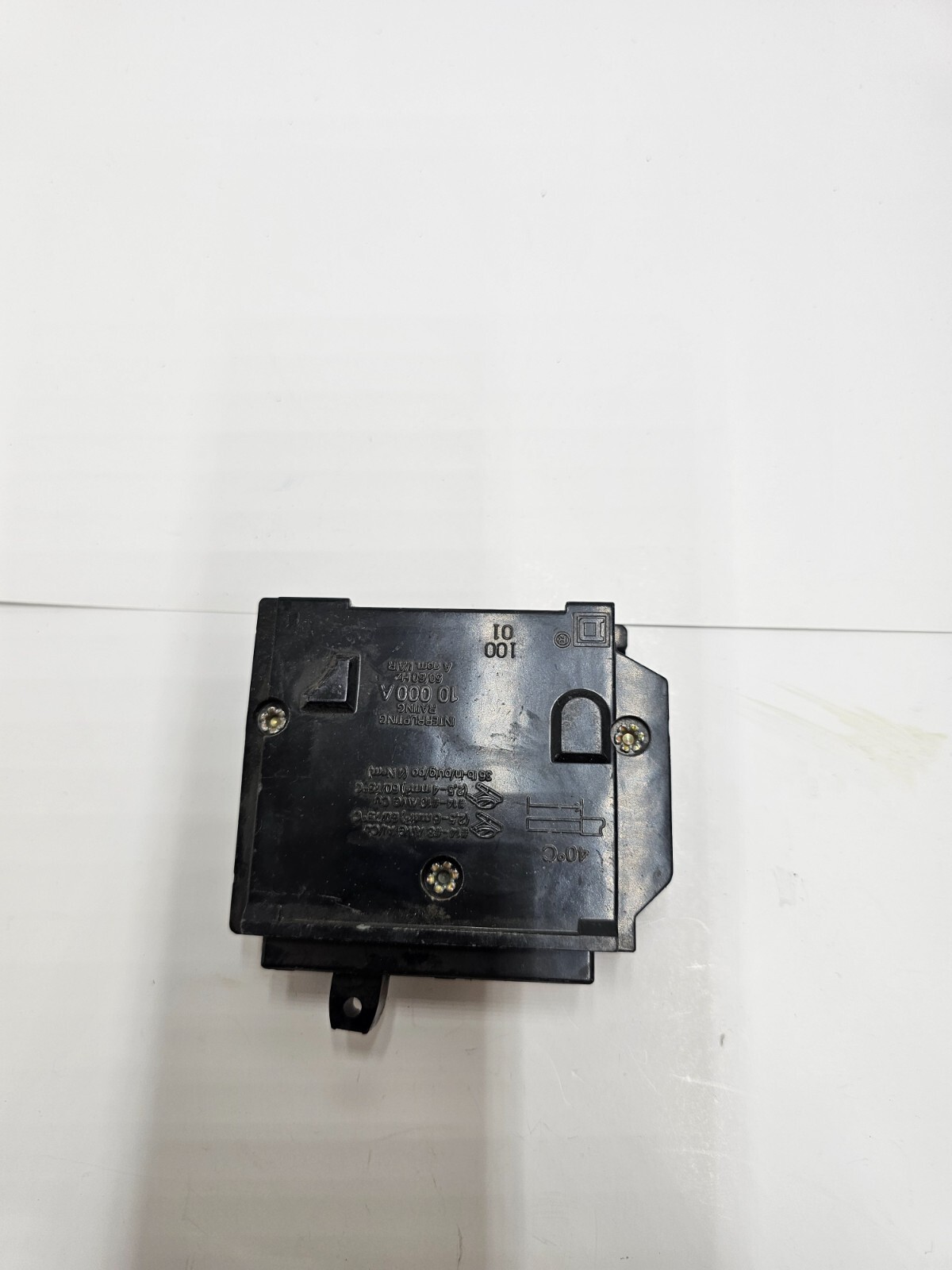 Square D HOM 10KA 120/240V 50/60 Hz Single Pole 15 Amp Circuit Breaker N-6020