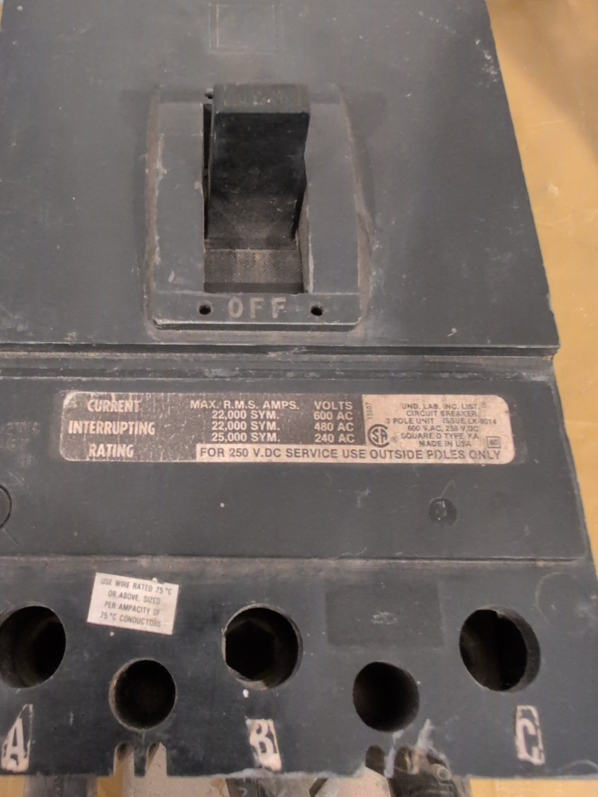 Square D 125 AMP 600 VAC 3 Pole Circuit Breaker