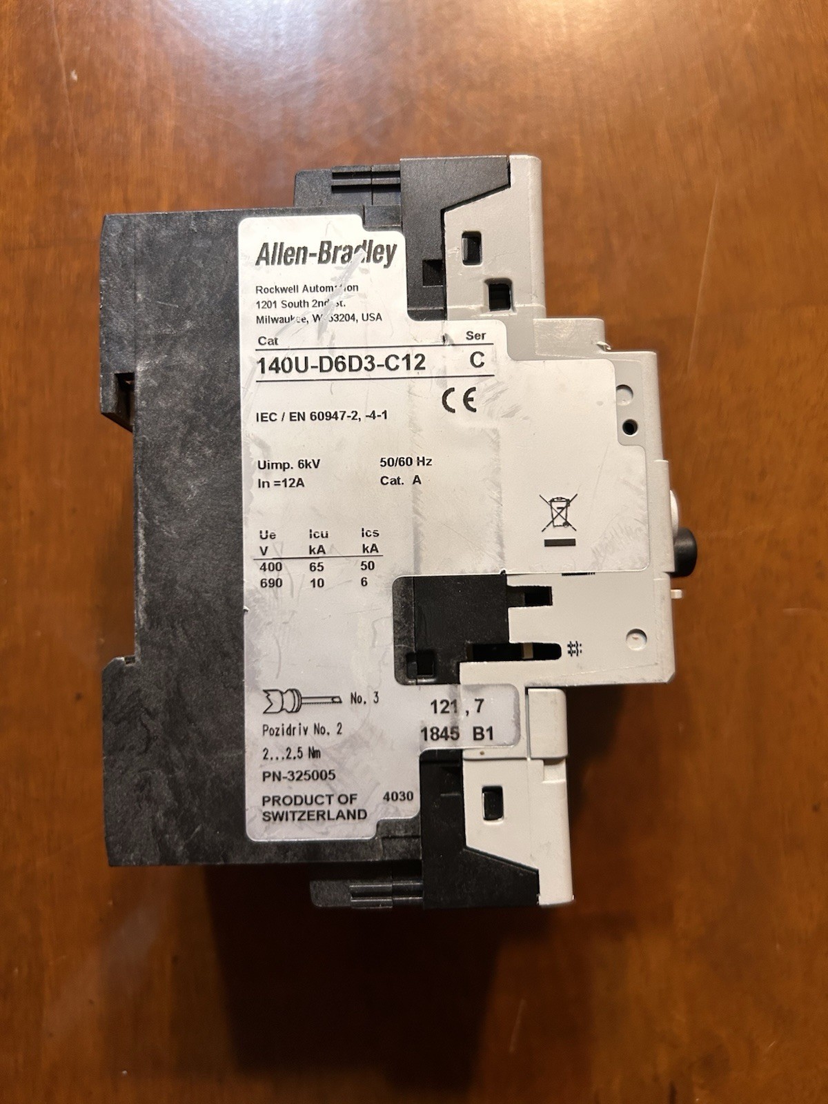 Allen-Bradley 140U-D6D3-C12 3-Pole 12A 601-650V AC SERIES C