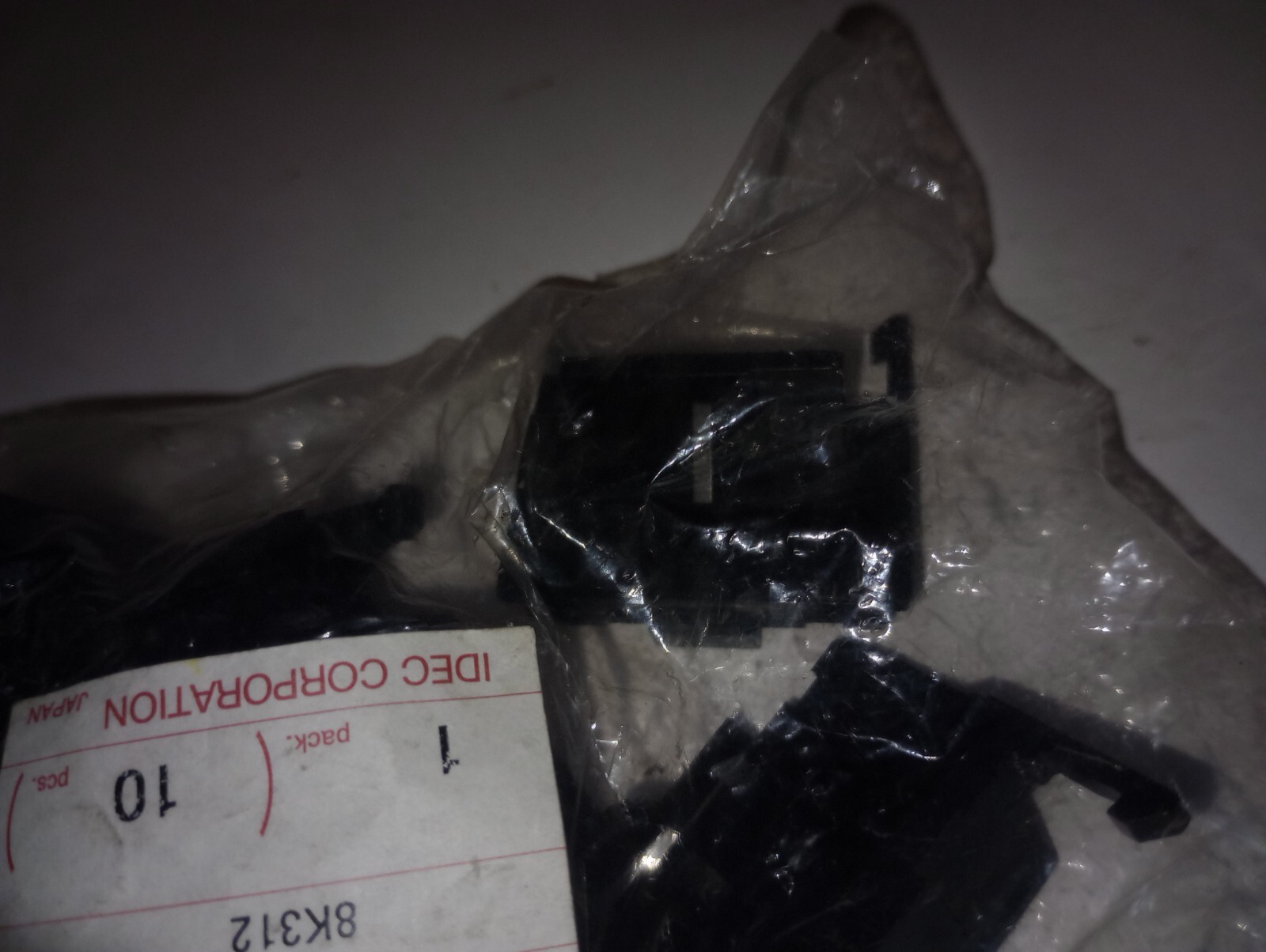 NEW 10 PCS GENUINE IDEC TW-DBPN10 MADE IN JAPAN