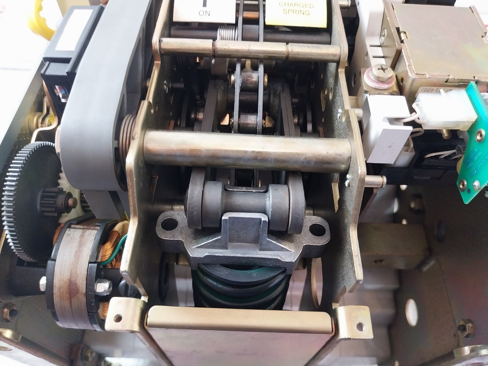 ABB SACE E2N 12 Circuit Breaker 1250A 690V 55KA X 1S 50-60 Hz
