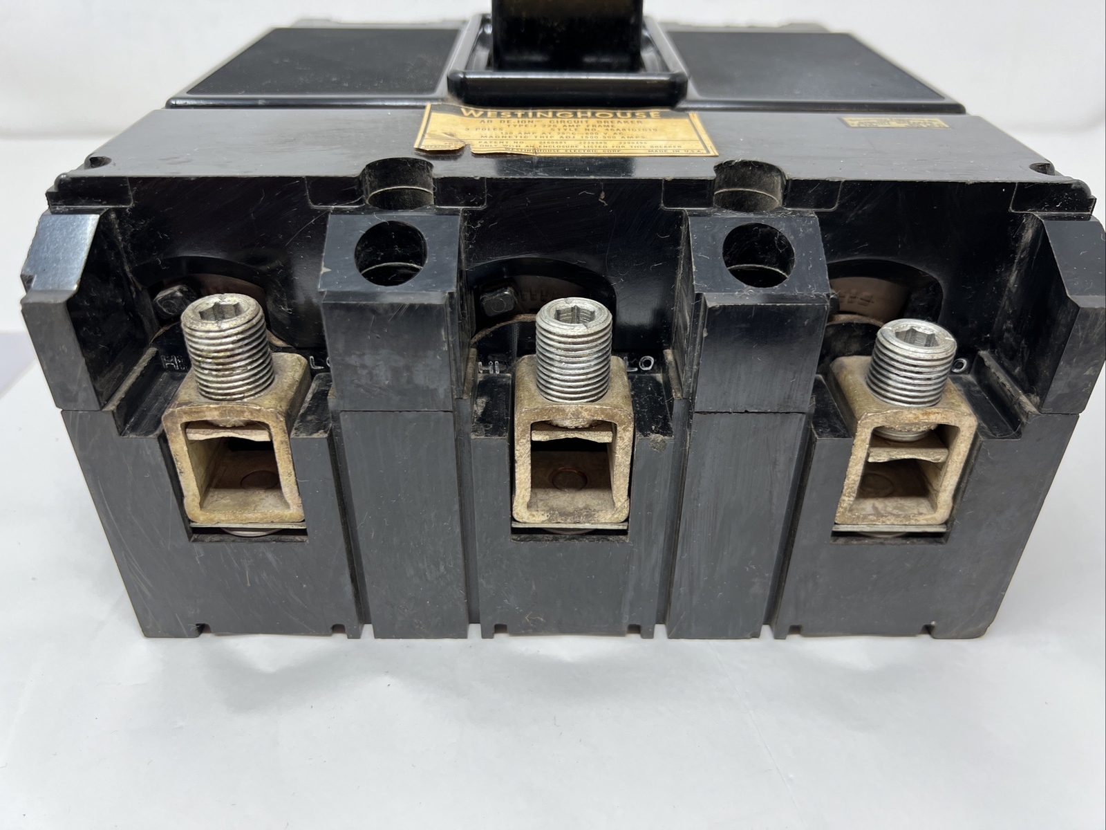 Westinghouse 46A8101G19 AB De-Ion Circuit Breaker, 3 Pole, 150 Amp, Used