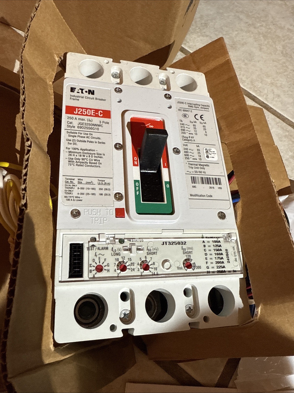 Eaton Generac J250E-C 0H9318EHCN Breaker JT325032 Trip JGE3250NNWC New in Box