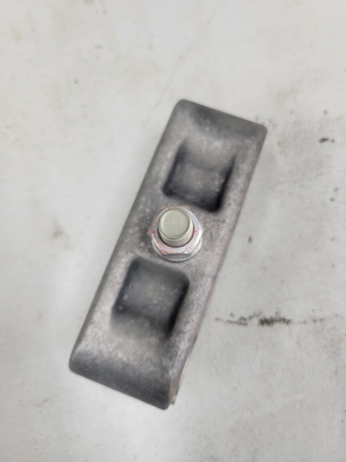 4 Inch Spacer for 800 to 900 mcm or 556 to 795 acsr