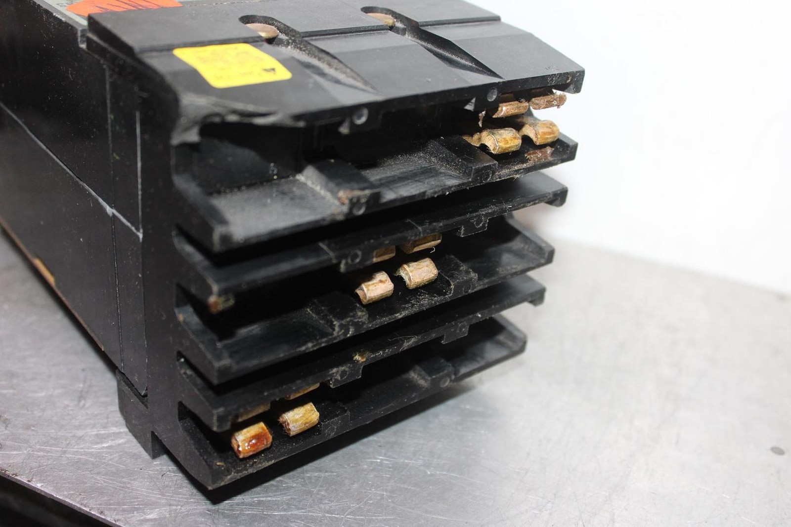 SQUARE D I-LINE CIRCUIT BREAKER KA36200 200 AMP 600 VAC 3-POLE