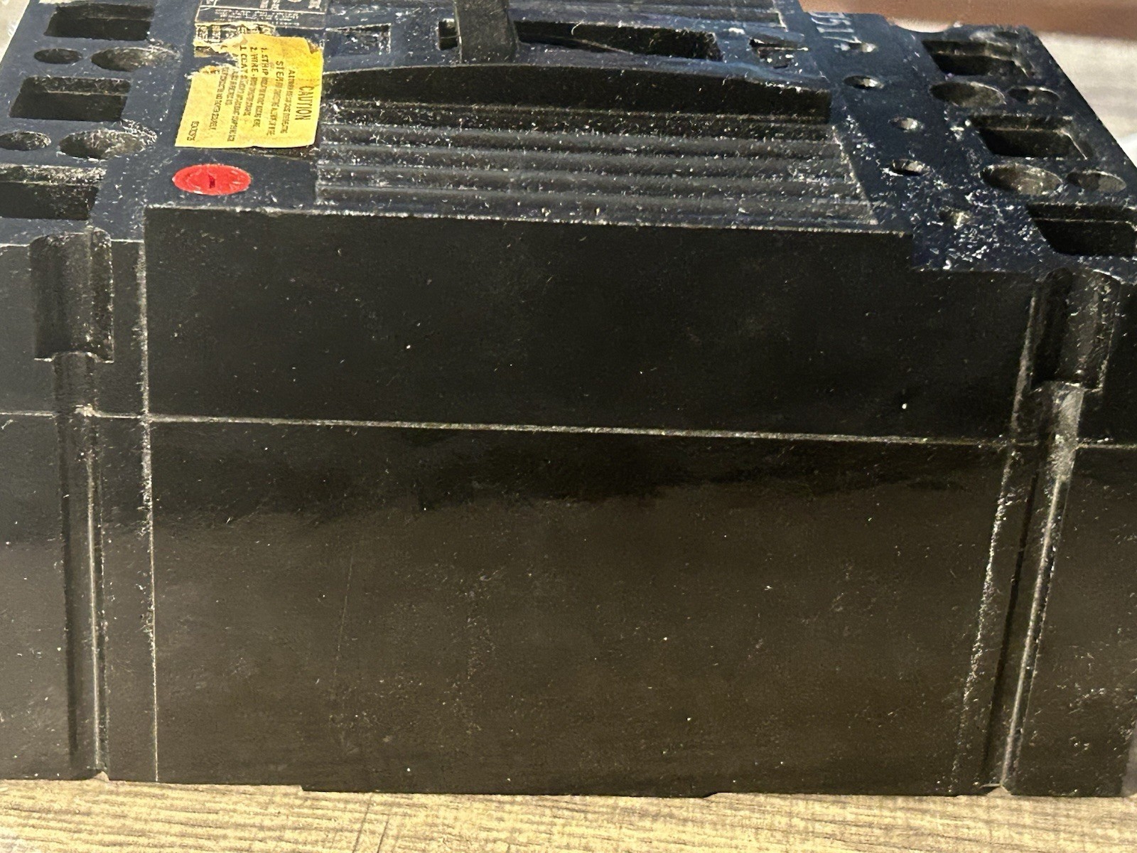 GE TED136100 Circuit Breaker 100 A 600 VAC 100A 40 C NP245862-S