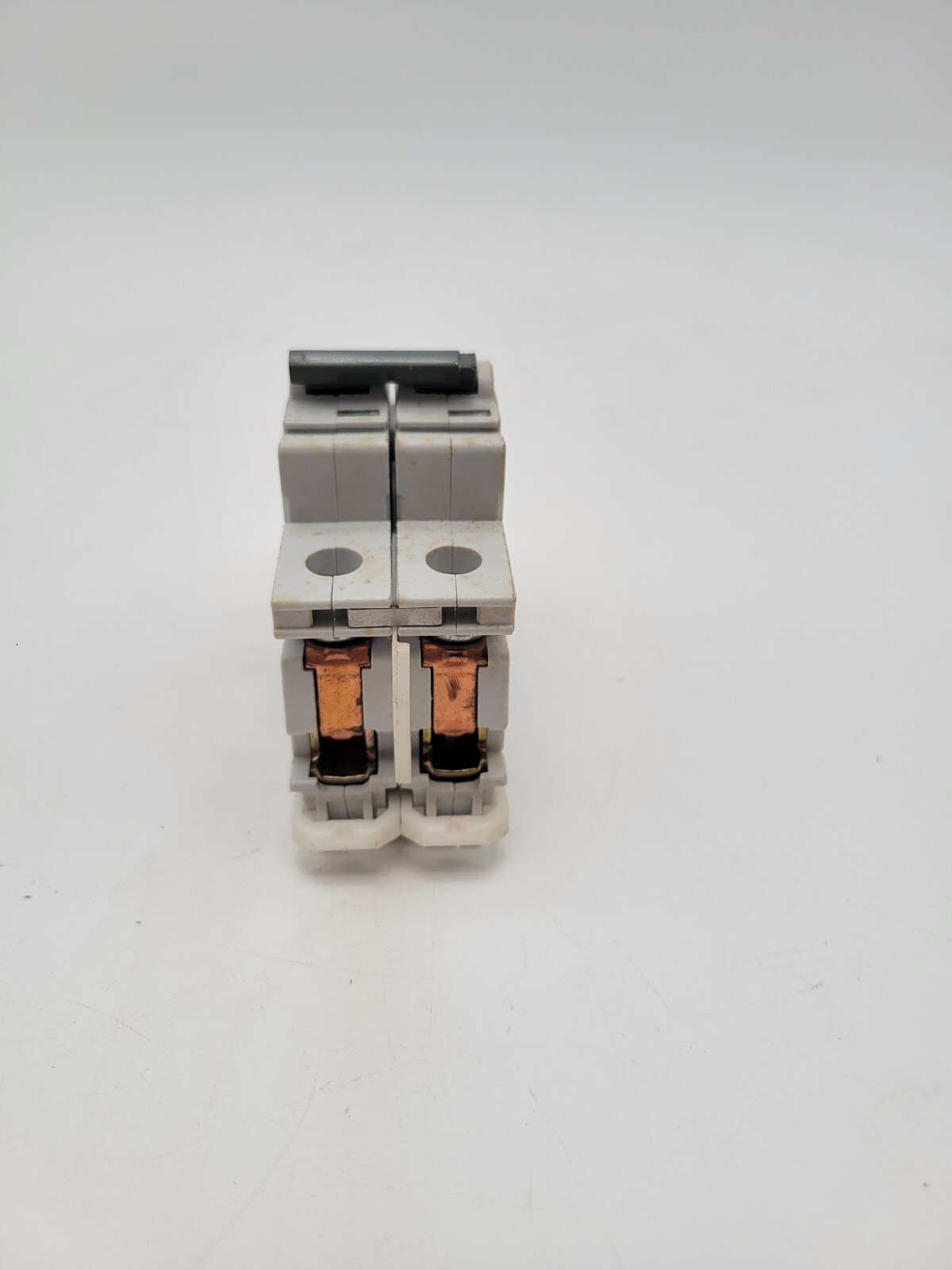 Cutler-Hammer SPCL2C00 Circuit Breaker 5 Amp 2 Pole 480 VAC DIN Rail Mount SPCL
