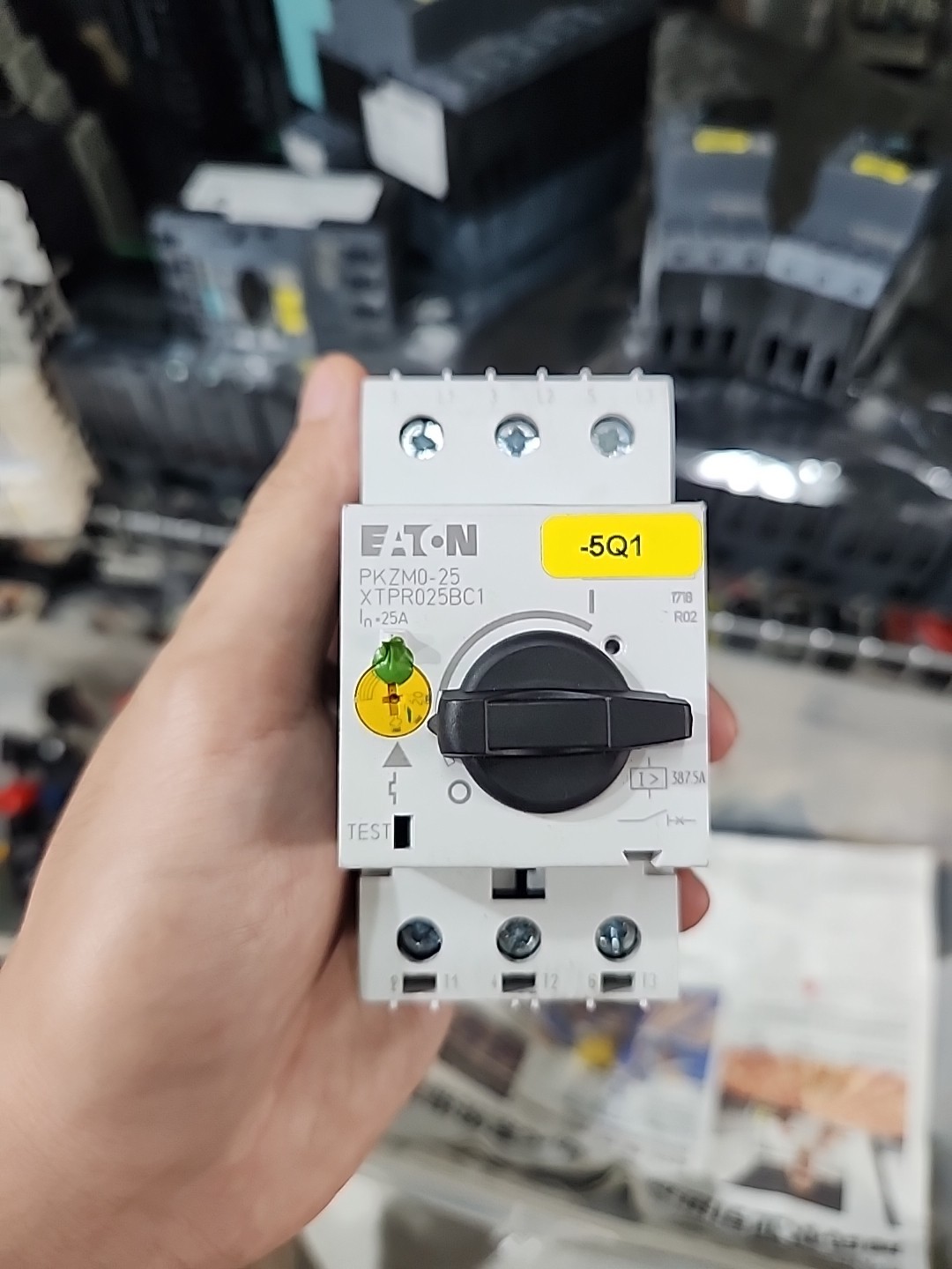Eaton PKZM0-25 XTPR025BC1 Motor Protective Circuit Breaker 25a 10 Units Avail