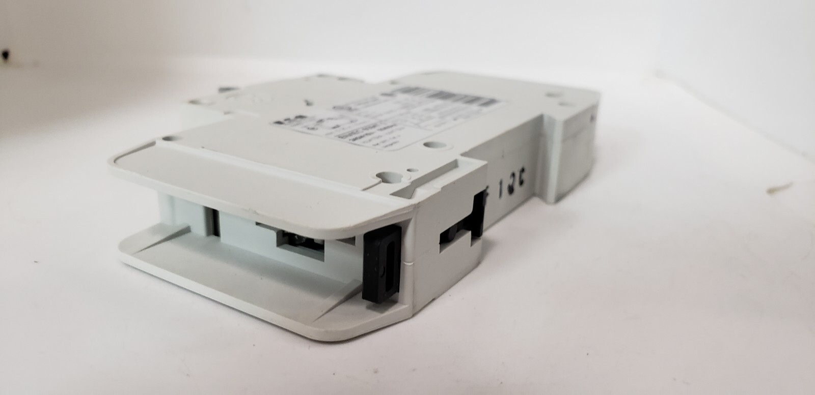 EATON WMZT1C02T CIRCUIT BREAKER, 1 POLE, 2A, 240/415V, 10kA, TYPE C, NIB