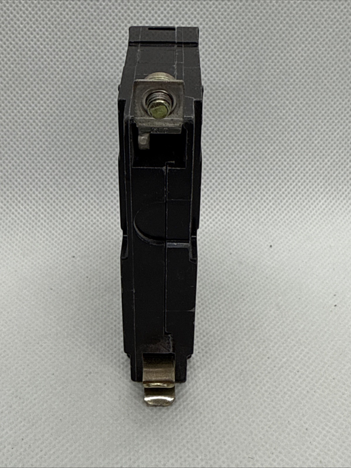 Square D QOB120Miniature Circuit Breaker 20Amp 1 Pole 120/240 VAC