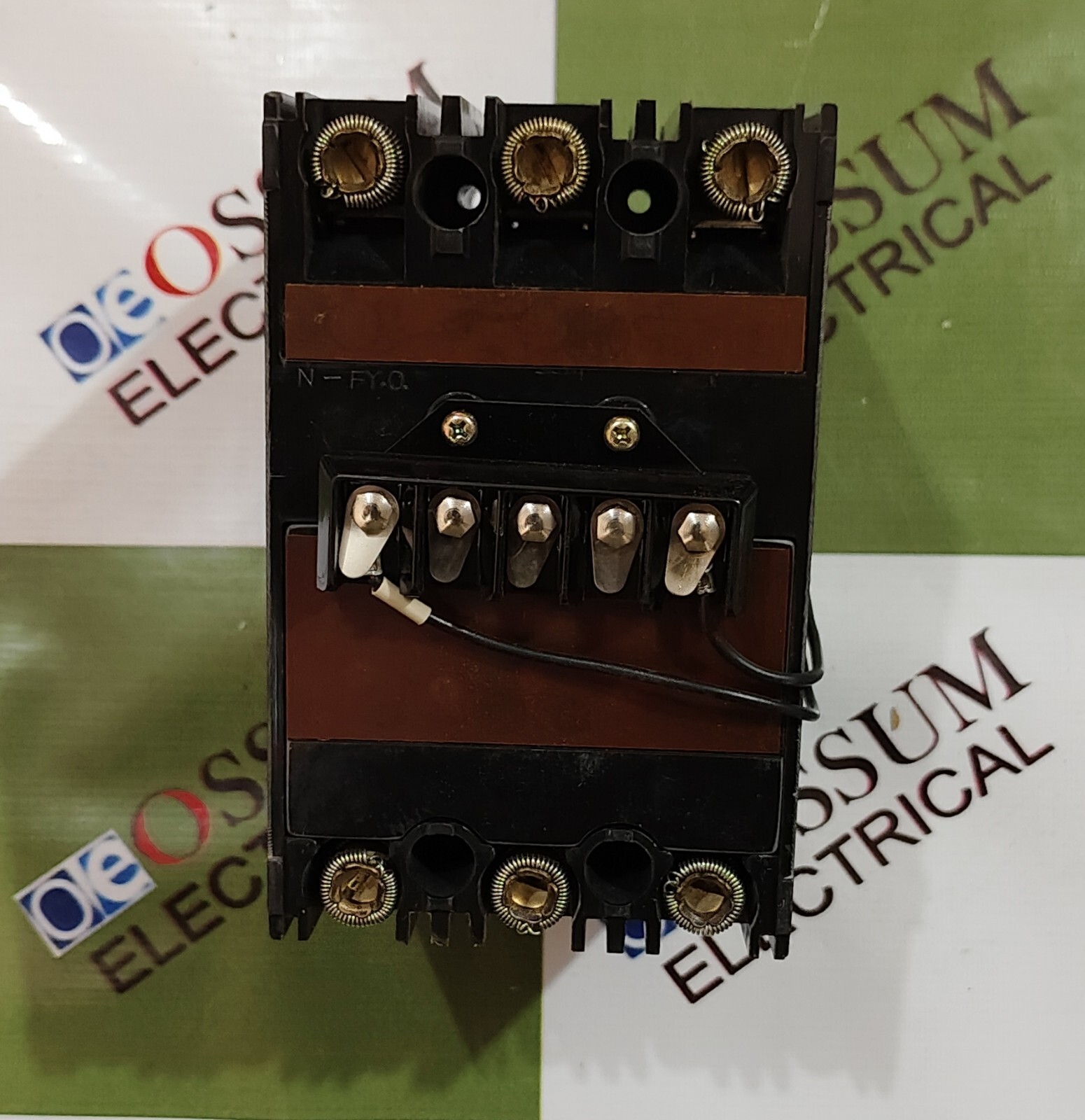 HYUNDAI ELECTRICAL HL-100E CIRCUIT BREAKER 30AMP VOLTAGE 440VAC 75KA FAST SHIP