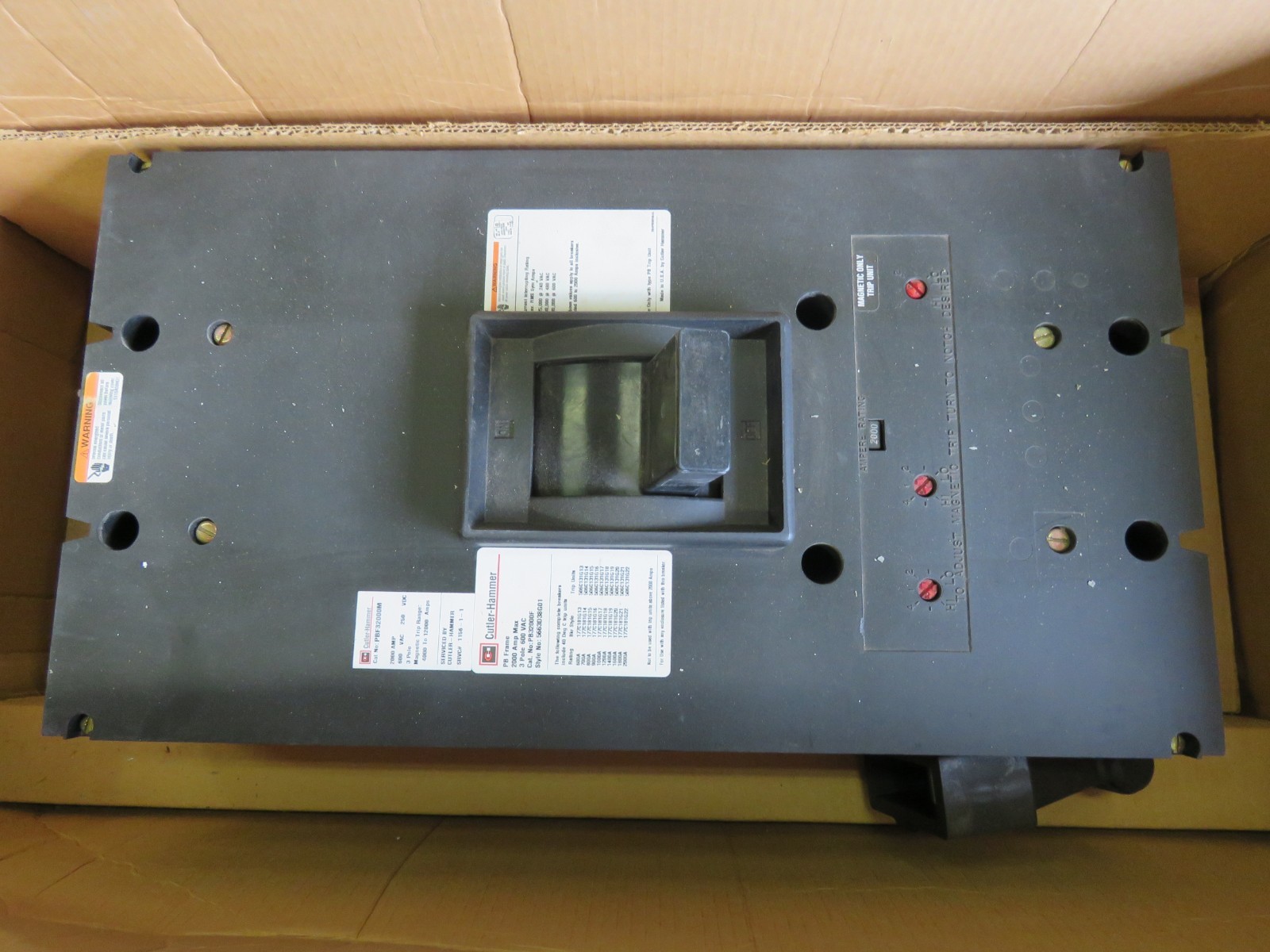 CUTLER HAMMER PB32000F 3 POLE 2000 AMP CIRCUIT BREAKER NEW IN BOX