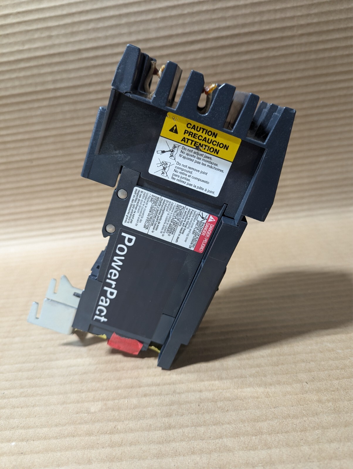 New Square D BDA BDA260204 2 POLE 20 AMP 600V CIRCUIT BREAKER FLAW