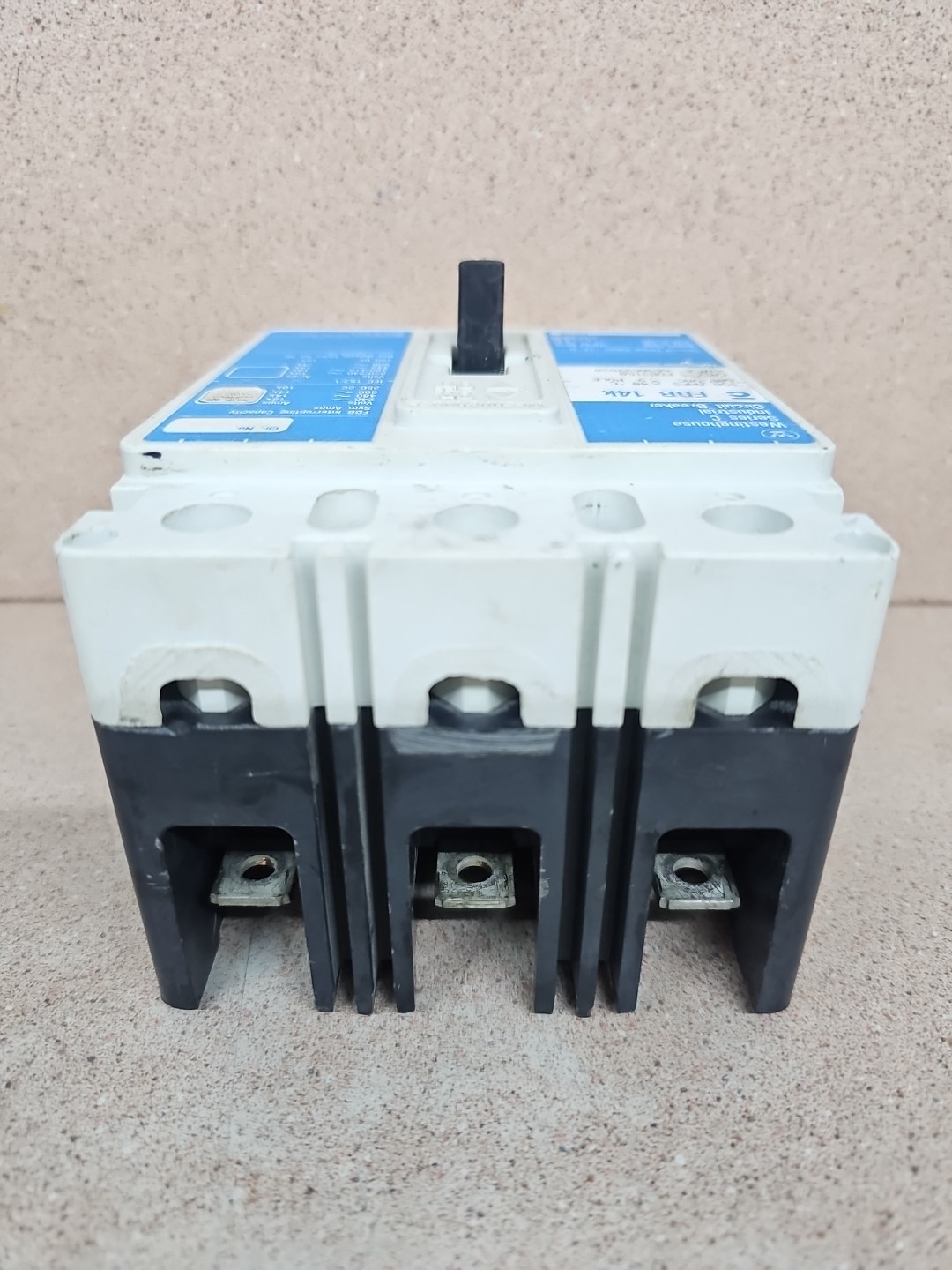 1) Westinghouse FDB3150 Circuit Breaker 3 Pole 150 Amp 240-600VAC