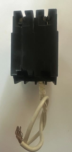 Eaton GFTCB220 Circuit Breaker with Ground Fault Protection – Black