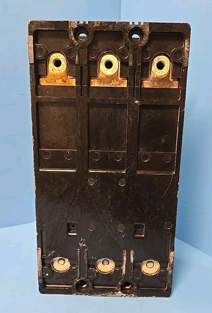 GE TKL4V4608 800A 600V 3Pole High IC Circuit Breaker /w Versa Trip T4VTG