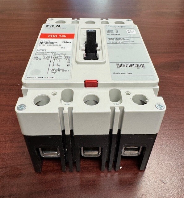 EHD3025 EHD 3Pole 25Amp 480Volt Bolt-On EATON Cutler Hammer NEW IN BOX