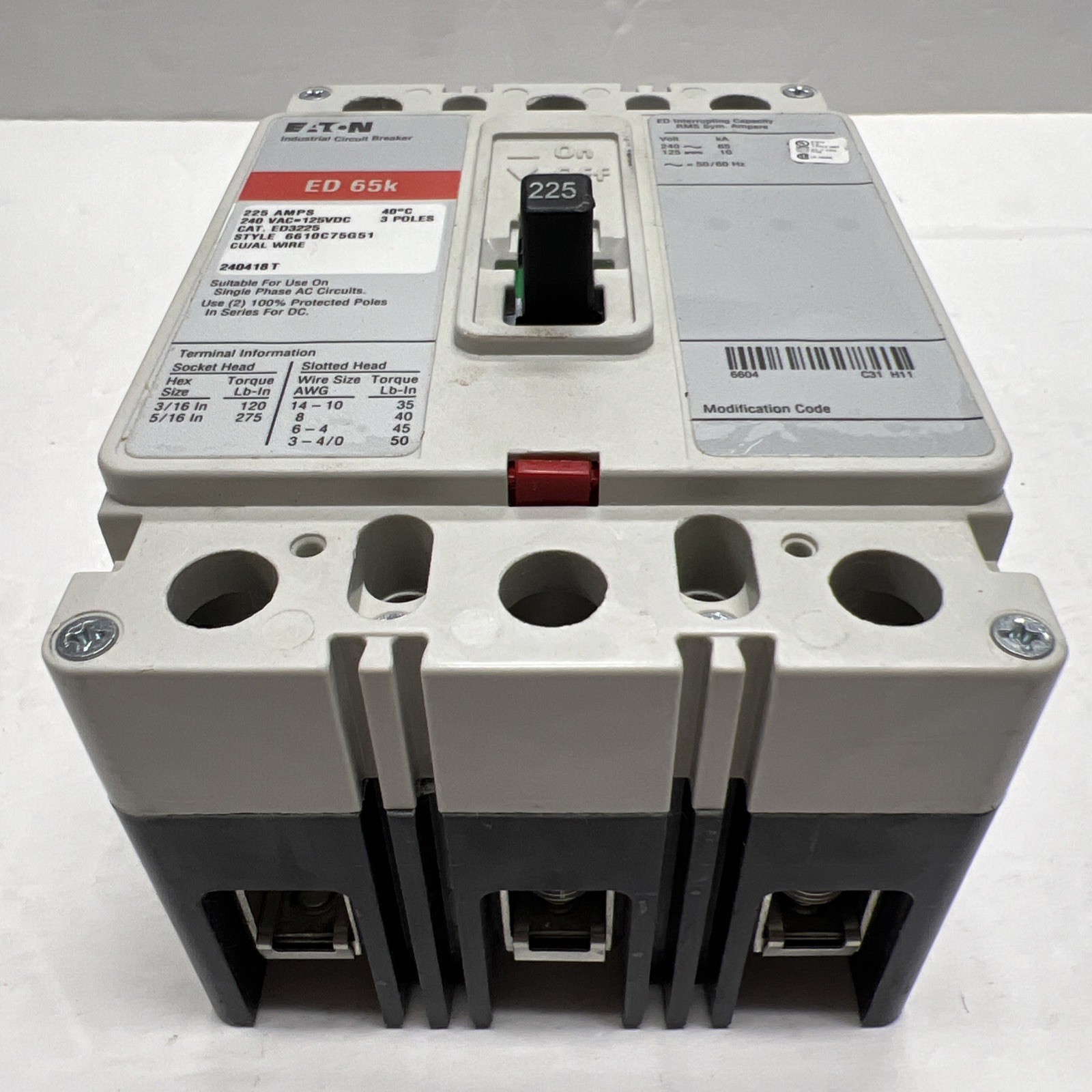 NIB – Eaton 225A 240V – ED3225 3 Pole, 65k Circuit Breaker