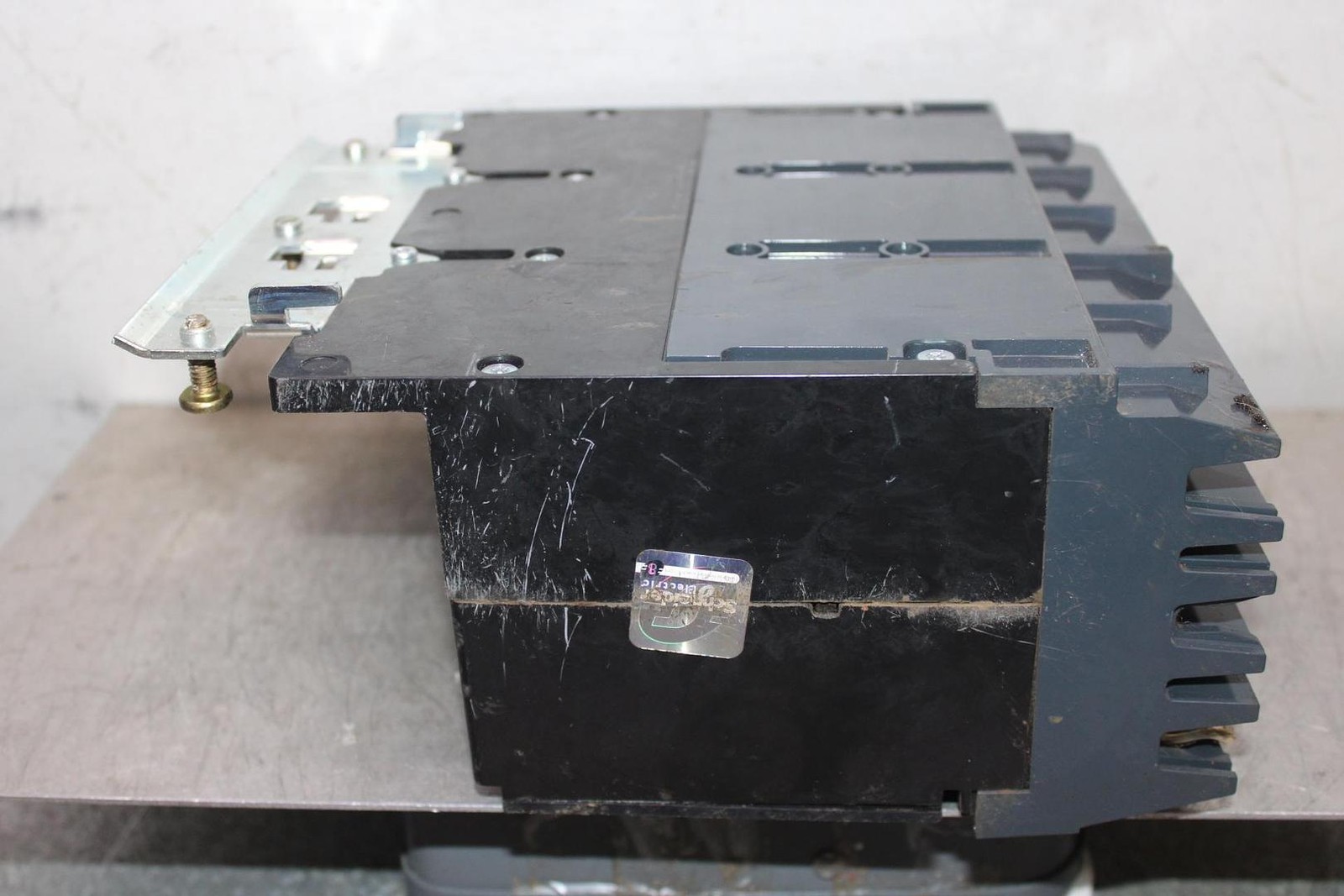 SQUARE D POWERPACT I-LINE PLUG-ON LUGS SUBFEED SL1200P5 600 VAC 1200 AMP 3-POLE