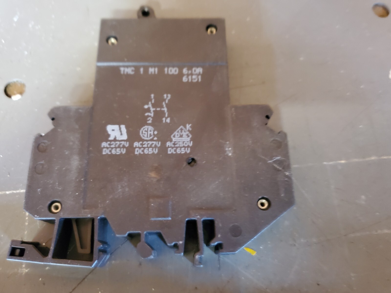 Thermomagnetic device circuit breaker, TMC 1 M1 100 6,0A