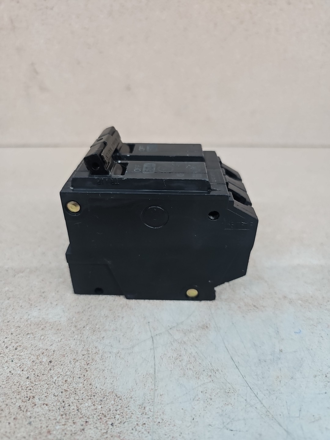 GE THQL2160 Circuit Breaker | 60 Amps, 2 Pole, 120/240V
