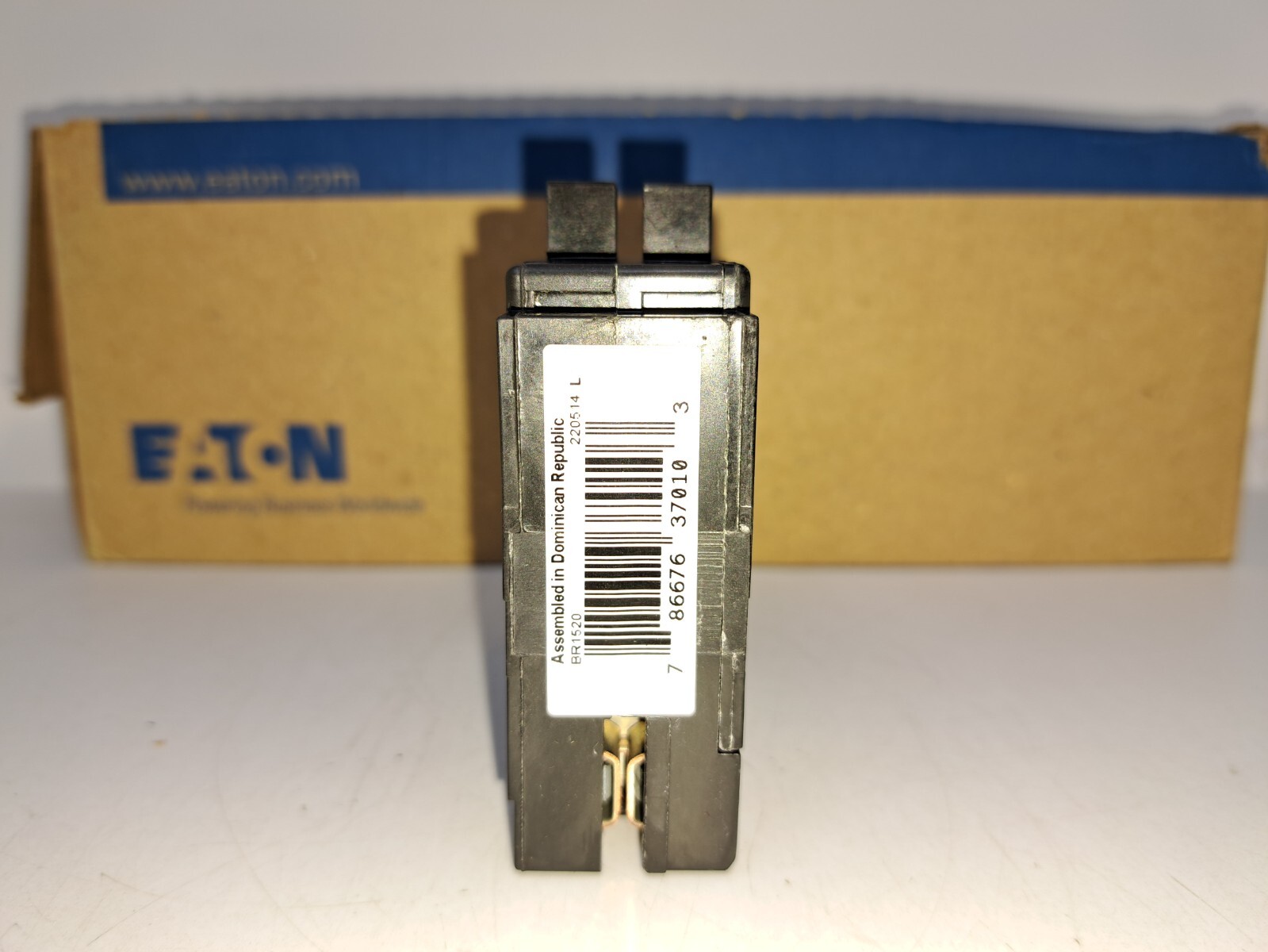 Eaton BR1520 1 Pole 15/20A 120/240V Tandem Circuit Breaker NEW