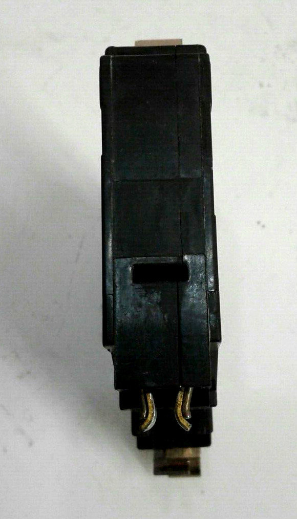 Eaton CHFP115DF Circuit Breaker 15A 1 Pole Plug On Neutral Combo AFCI/GFCI Qty 1