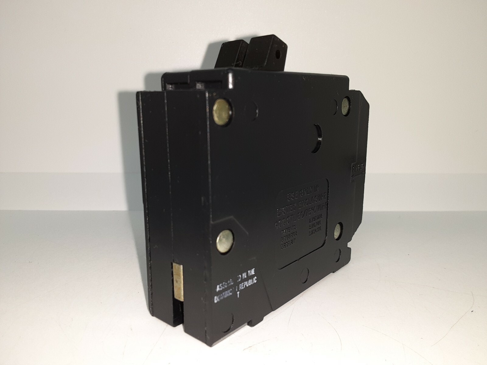 CHALLENGER A2020 20 amp 2 pole TANDEM TWIN Circuit Breaker 120/240 volt Type A