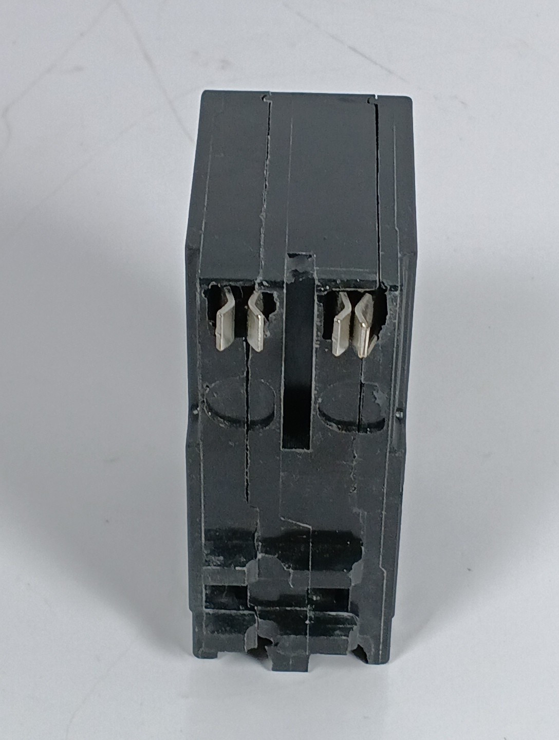 Square D Circuit Breaker 2 Pole 100A 10kA 120/240V Unbranded Pre-Owned Black