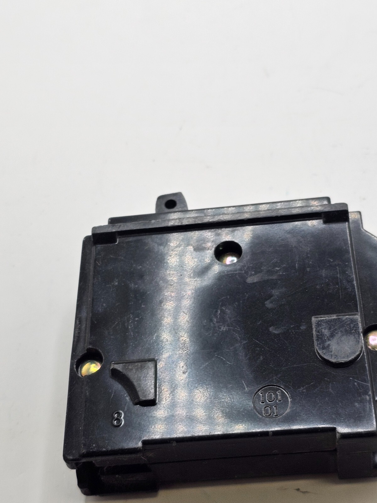 Square D HOM 10KA 120/240V 50/60 Hz Single Pole 15 Amp Circuit Breaker