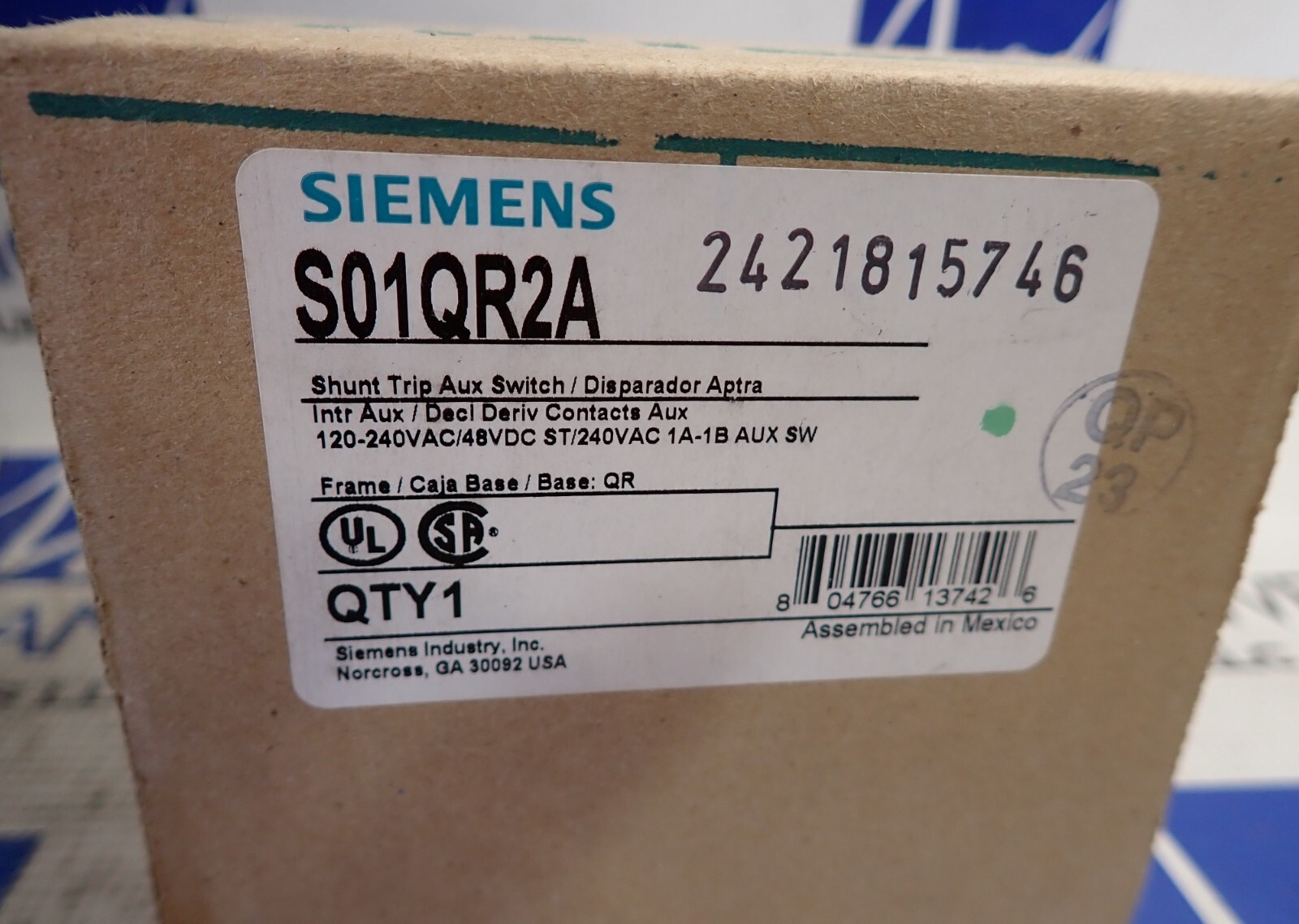 NEW in box Siemens Shunt Trip Aux Switch S01QR2A 120-240VAC 48VDC 50/60Hz