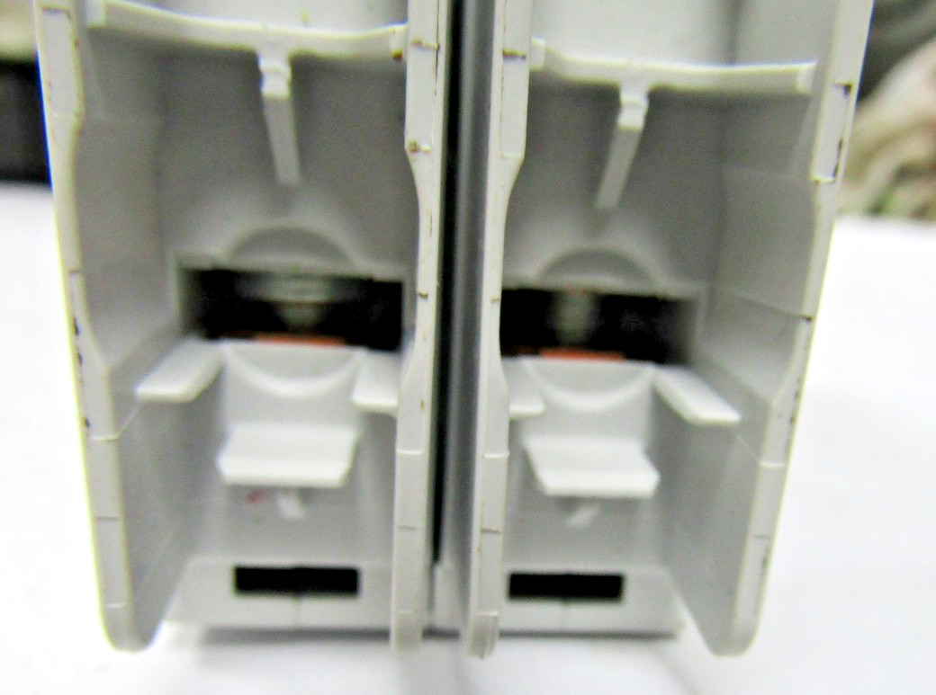 ✌️ABB SU202M-K8A 8 AMP, 2-POLE MINIATURE CIRCUIT BREAKER SU202M K 8 A
