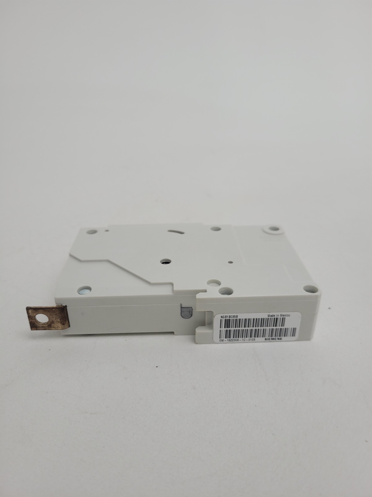 NGB1B035B Siemens 35 Amp 480 Volt 25kA Circuit Breaker – Next Day Option – New