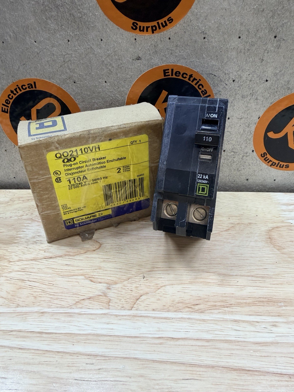 Square D QO2110VH 2 Pole 110 Amp 22kA QO Plug-In Circuit Breaker New In Box