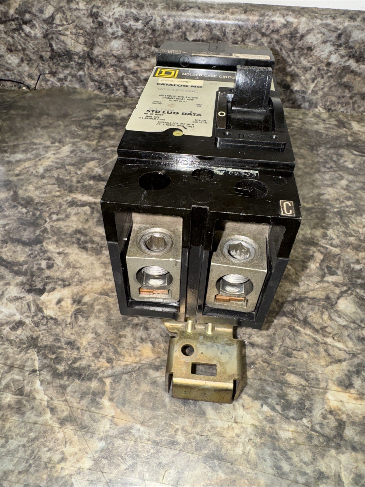 NEW Q221225AC Square D I-Line Bolt On Circuit Breaker 240V 225A 2pole