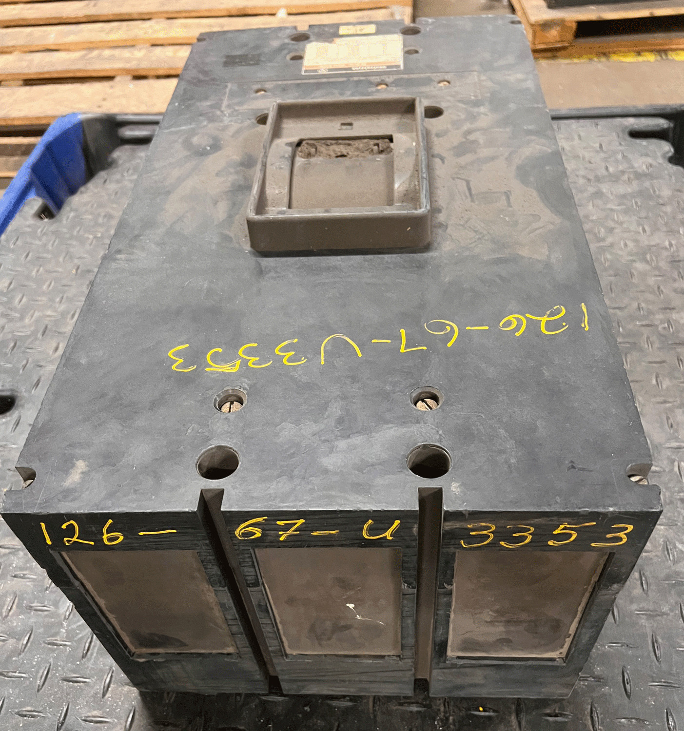 Westinghouse PB32000F 1600amp Trip De-Ion circuit breaker BROKEN SWITCH PARTS