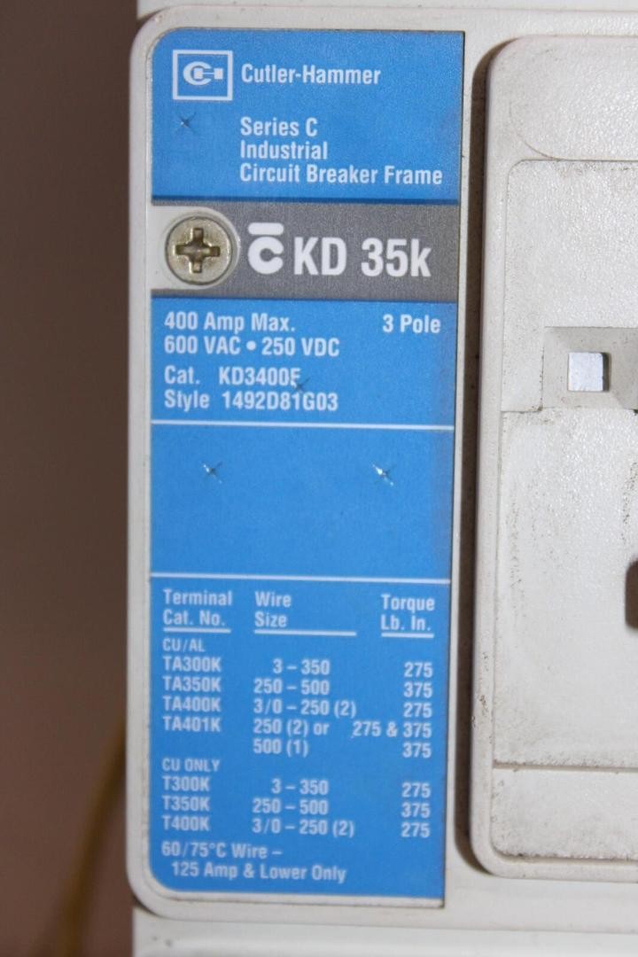 CUTLER HAMMER CIRCUIT BREAKER KD3400F 350 AMP TRIP 600 VAC 3-POLE W/ SHUNT TRIP