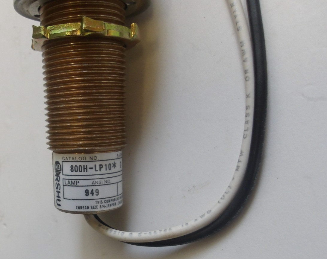 ALLEN BRADLEY P/N: 800H-LP10 HEAVY DUTY ILLUMINATED PILOT LIGHT 120VAC/DC