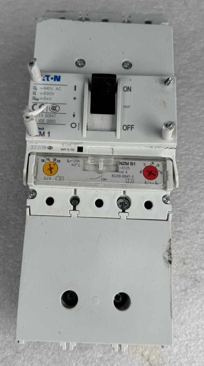 Eaton NZM B1 (look at pictures!!)
