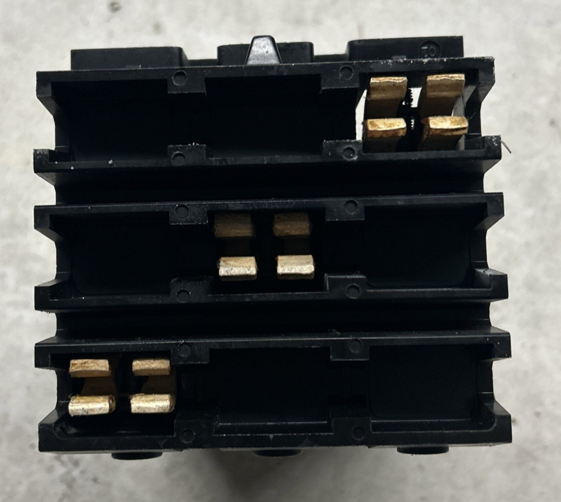 Square D Q2B32125 Plug-In Breaker 125A 3 Pole 240V Thermal Magnetic QO